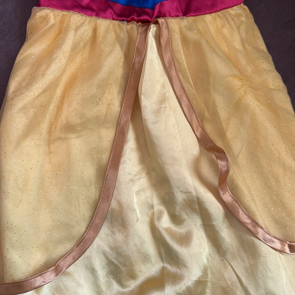 Snow White Costume - Picture 3 of 5
